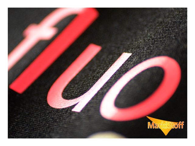 etikettering en druk voor bovenkap en kap valence